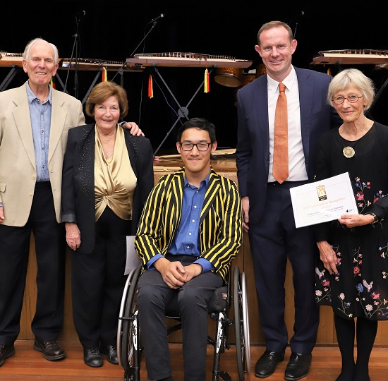 Exodus Foundation Loaves and Fishes restaurant Friday lunch team with Mayor Darcy Byrne and Zarni Tun 2019 Young Citizen of the Year and member of the Balmain Parra Rowing Team